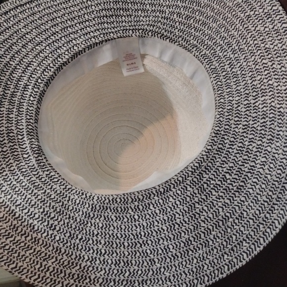Sunhat - Picture 6 of 6